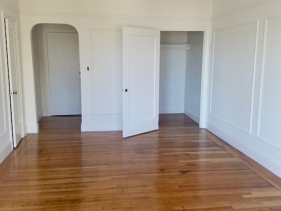 2nd image of 1075 Washington St APT 10