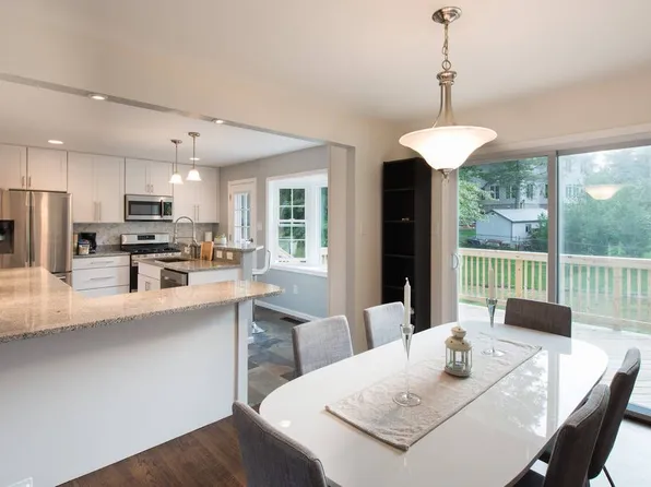 1618 Palm Springs Dr, Vienna, VA 22182