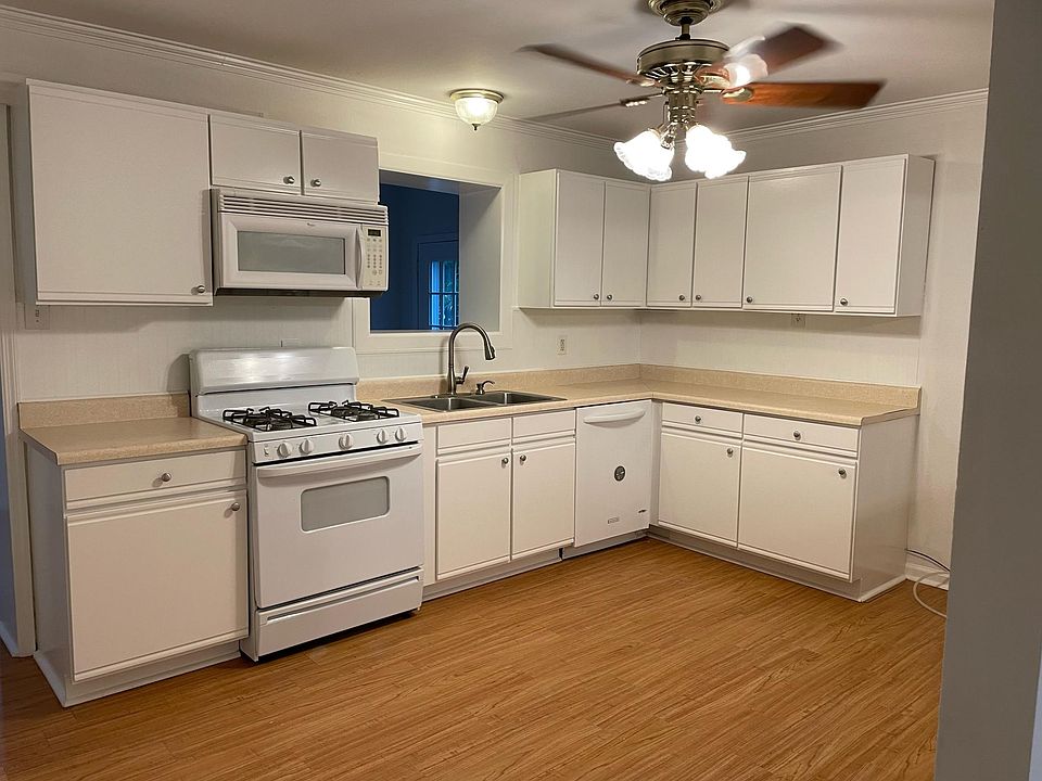 2nd image of 308 Heyden Dr