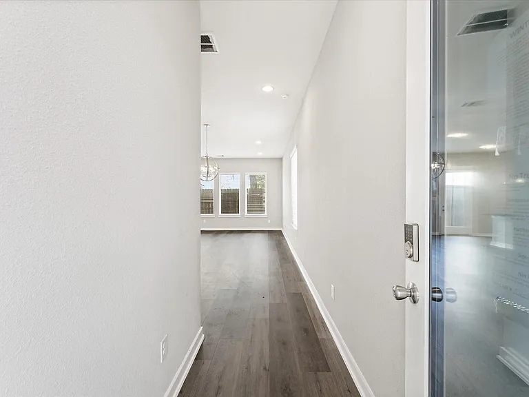 802 Berry Sage Ln — Photo 4