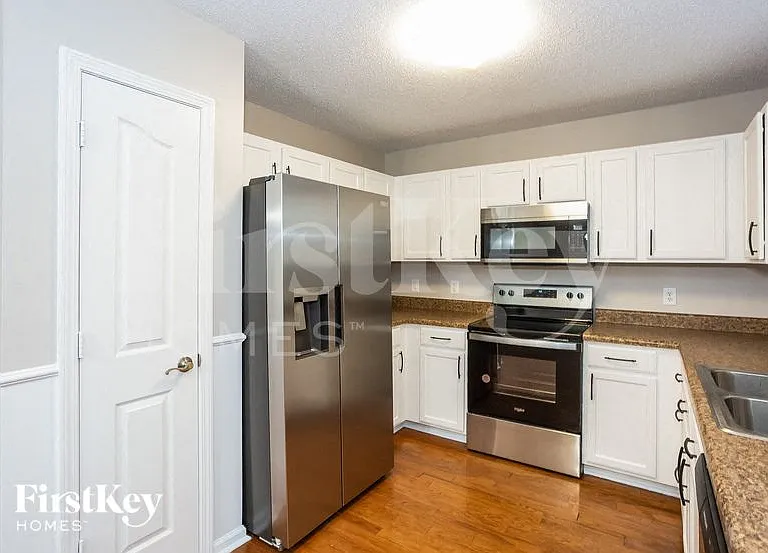 8507 Redstone View Dr — Photo 7