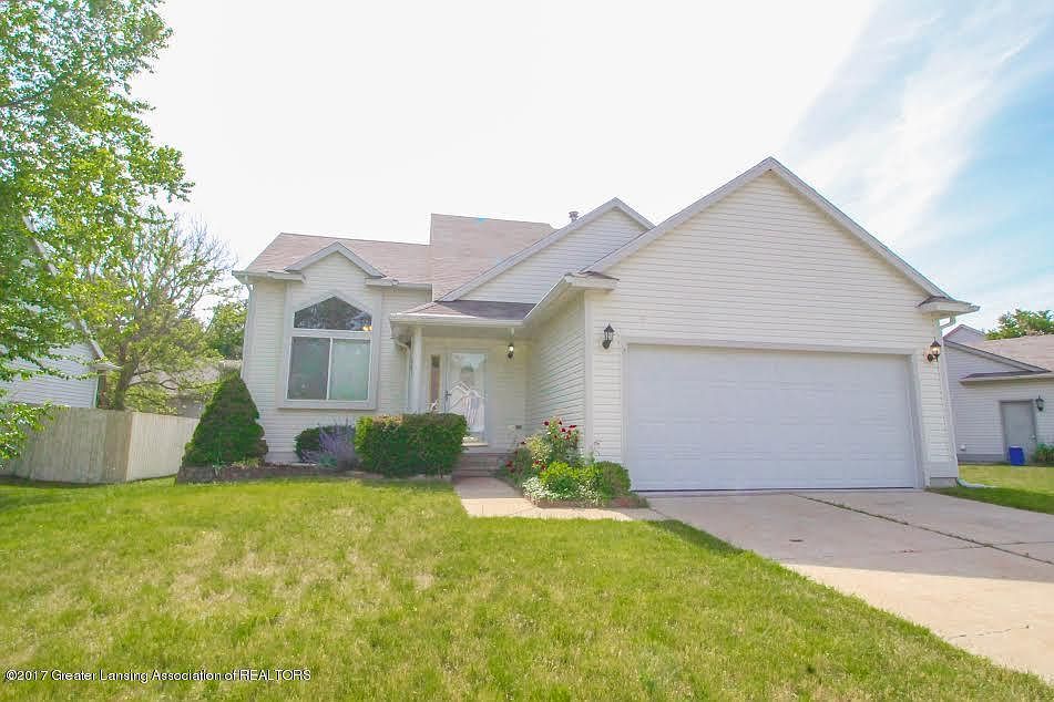 1st image of 401 Winding River Dr