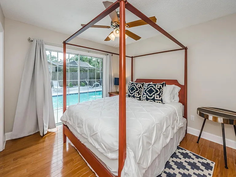 3374 Hyde Park Dr — Photo 14