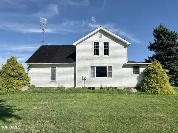 10140 County Road 17, West Unity, OH 43570
