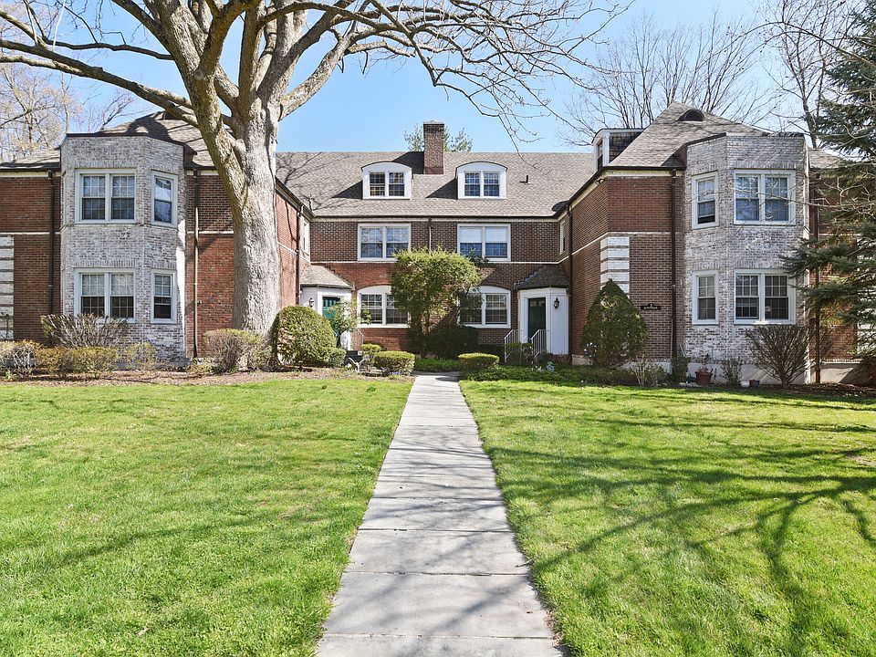 1st image of 3 Sentry Pl APT 2D