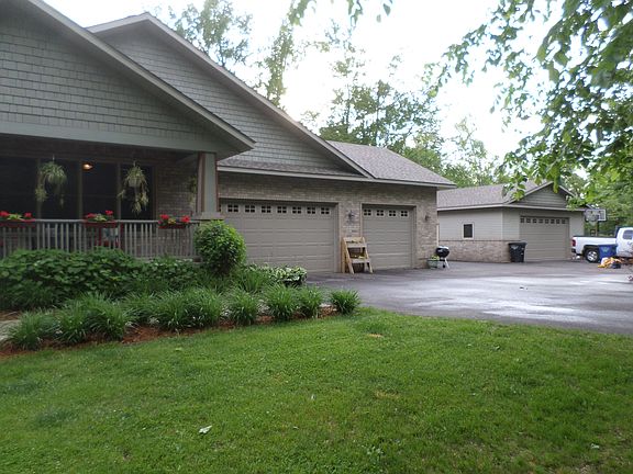 3rd image of 21020 Ozark Ave N