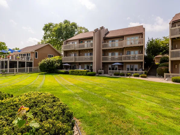5251 Paw Paw Lake Rd APT 15, Coloma, MI 49038