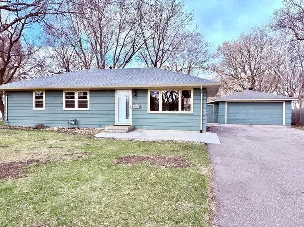 1216 15th St SW, Willmar, MN 56201