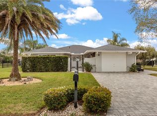6 Cardwell Ct, Palm Coast, FL 32137