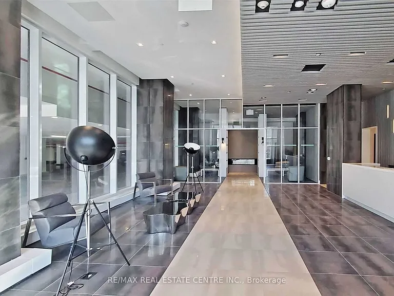 2481 Taunton Rd #308 — Photo 3