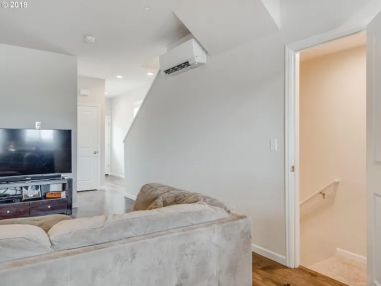 12822 SE 155th Ave — Photo 18