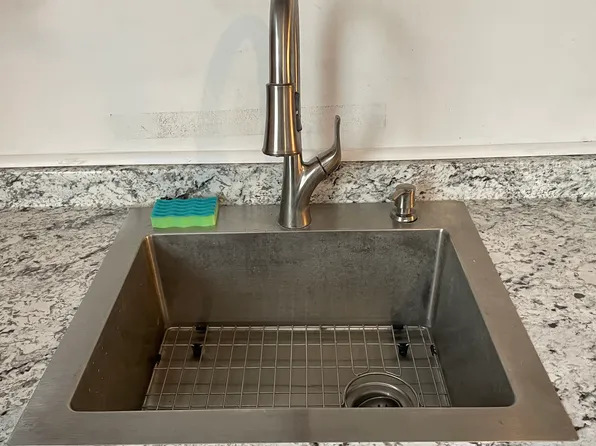 33 Prospect Pl Floor 2, Buffalo, NY 14218