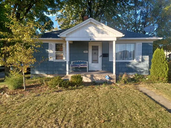 2704 Ridge Rd, Lansing, IL 60438