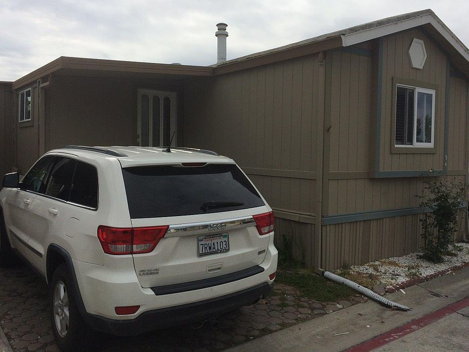 1st image of 54 Almond Dr #54