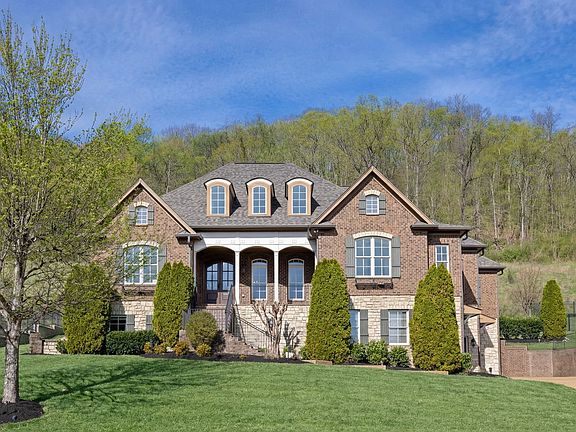 4th image of 1627 Valle Verde Dr