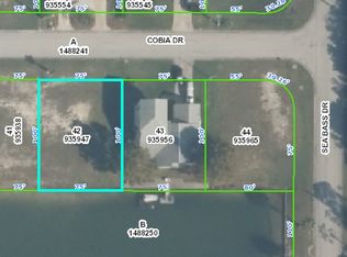 4050 Cobia Dr, Hernando Beach, FL 34607