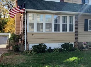 27 S Glen Ave, Glenolden, PA 19036