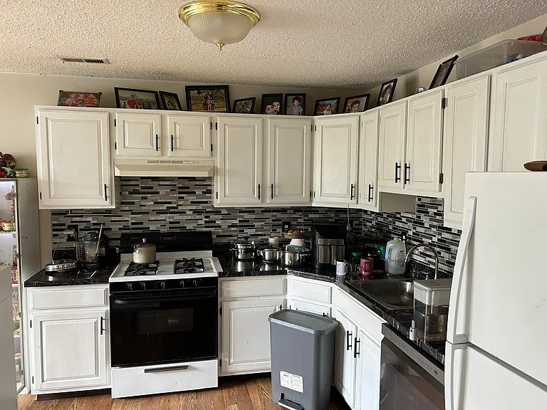 31 Prestwick Way — Photo 3