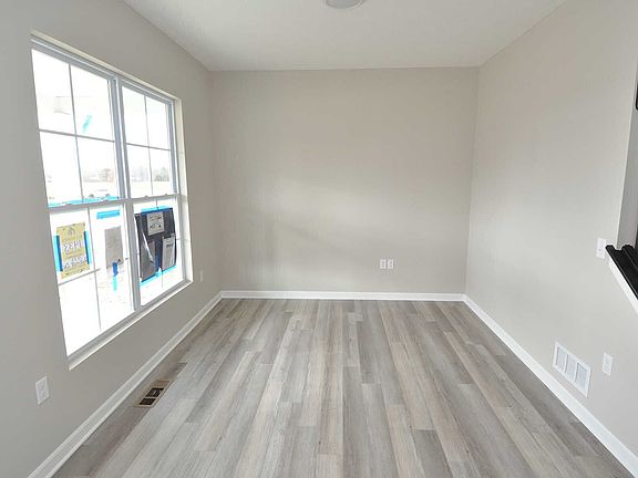 Flex Room