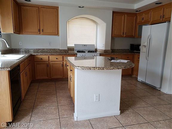 4th image of 6645 W Camero Ave