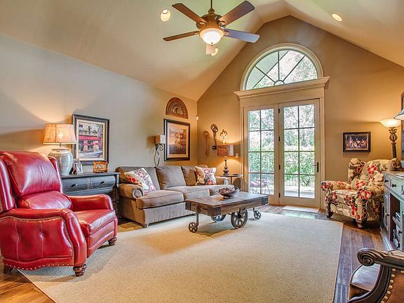 4th image of 2408 Waterford Ct