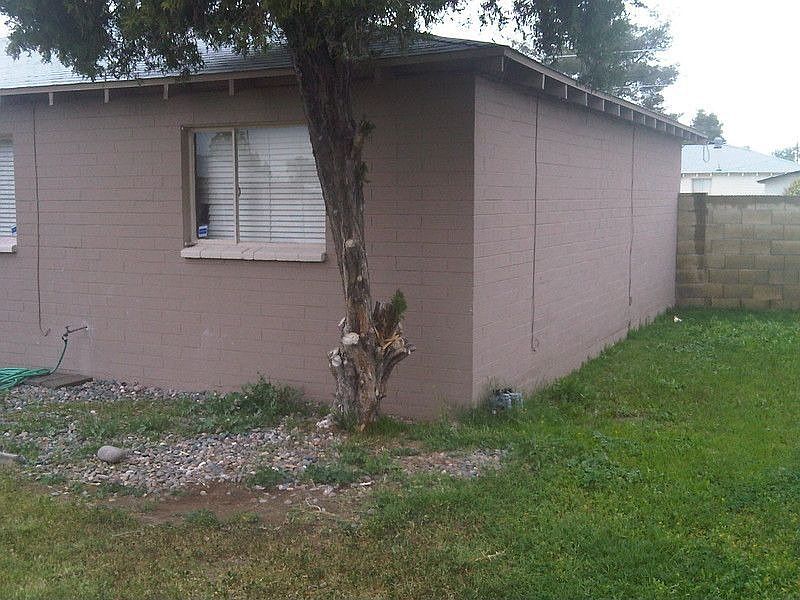2nd image of 3156 W San Miguel Ave