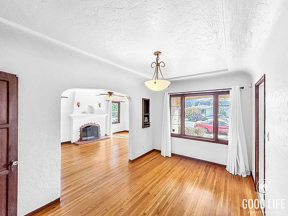 3rd image of 4736 30th St