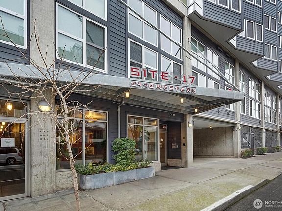2nd image of 2440 Western Avenue #517