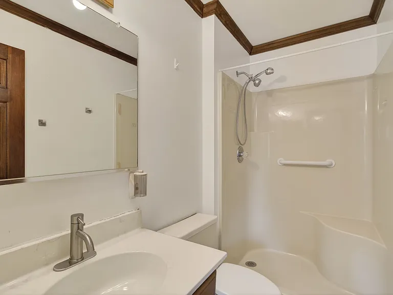 18 Colonies Lndg — Photo 18