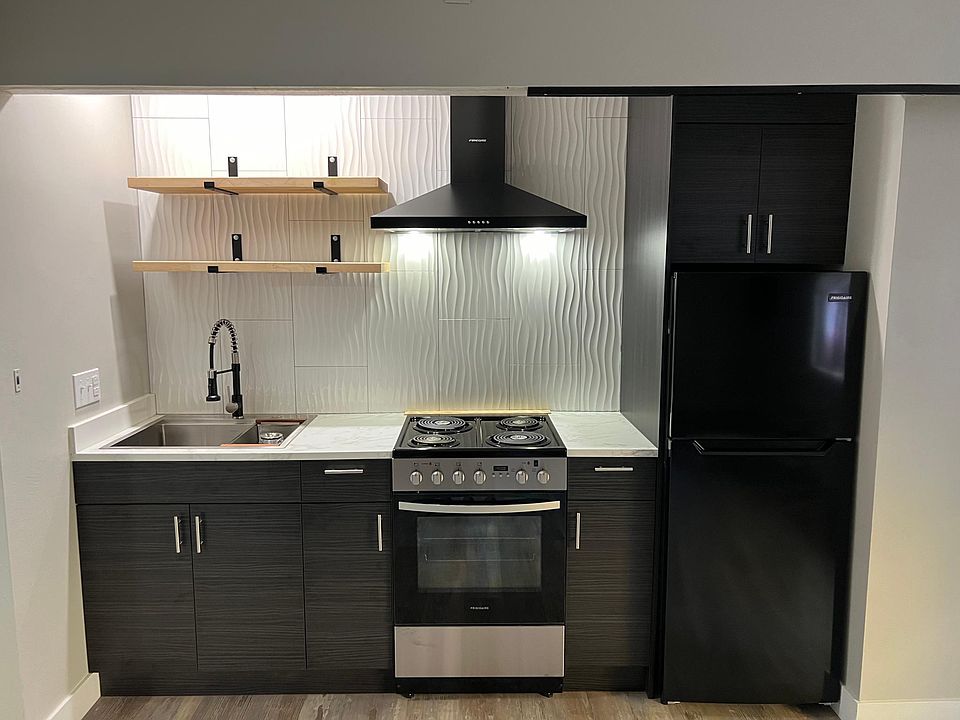 1st image of 2025 W 1st Ave #2