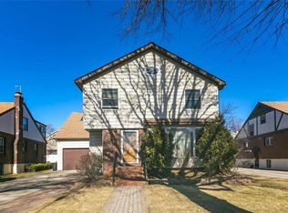 20345 28th Ave, Bayside, NY 11360