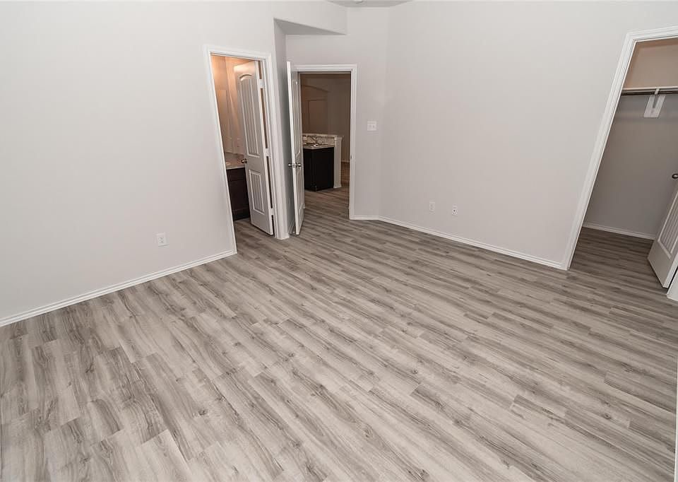 1st image of 310 Pronghorn Dr