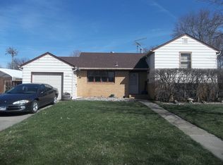 604 E 18th St, Yankton, SD 57078