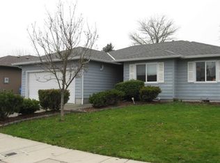 1408 Abby Ln, Grants Pass, OR 97527