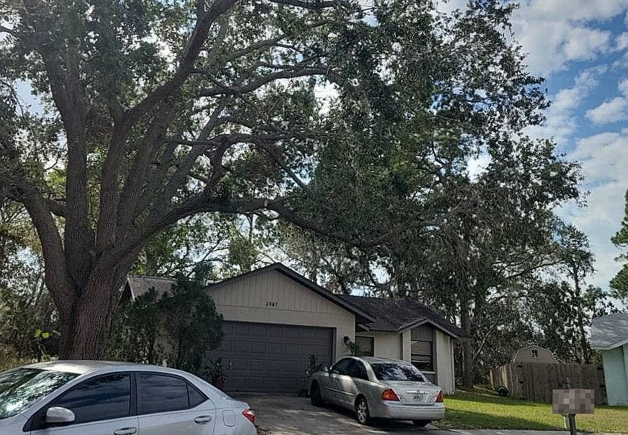 2nd image of 2567 Briar Oak Cir