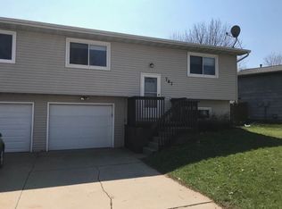 767 Prairie Ridge Rd, North Liberty, IA 52317