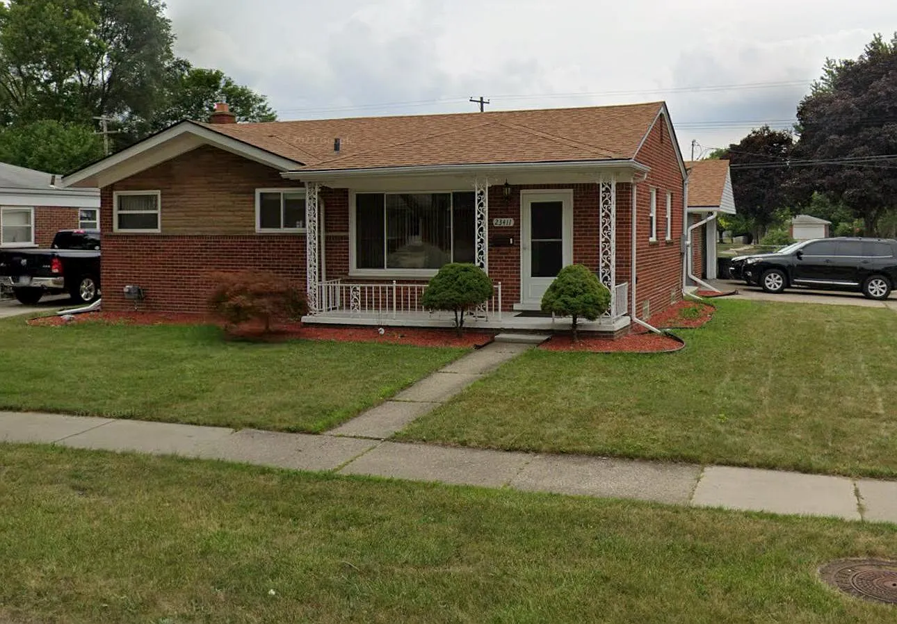3 bed, 1250 sqft, $1,900 — Photo 2
