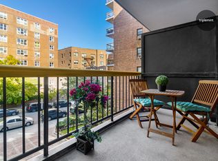 67-76 Booth St #3I, Forest Hills, NY 11375