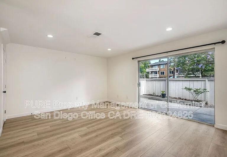 4236 Vista Del Rio Way #2 — Photo 9