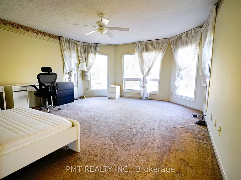 26 Dartmoor Dr #MAIN — Photo 11