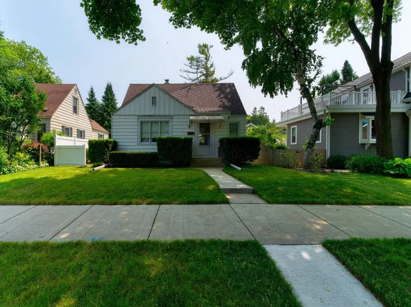 3951 East Cudahy AVENUE, Cudahy, WI 53110