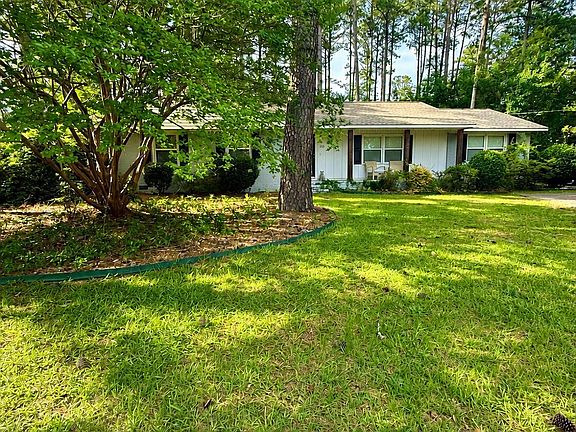 3rd image of 223 S Lake Drive
