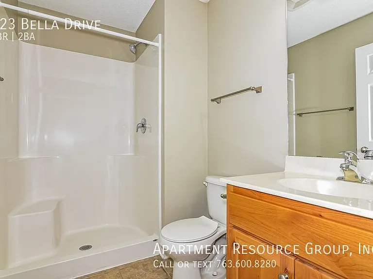 823 Bella Dr — Photo 15