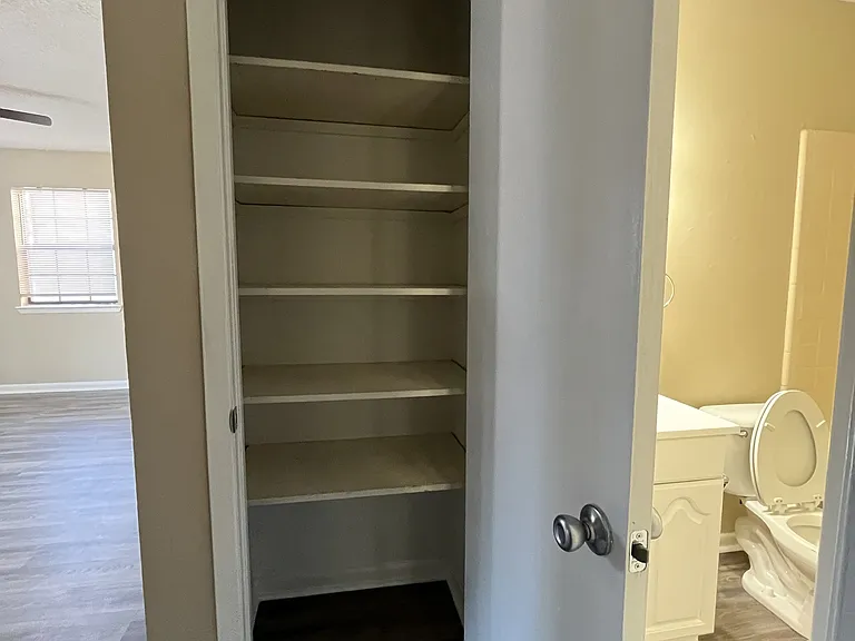 830 Cardinal St — Photo 12
