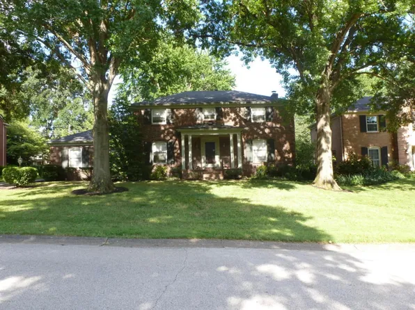 2405 Stayton Way, Louisville, KY 40242