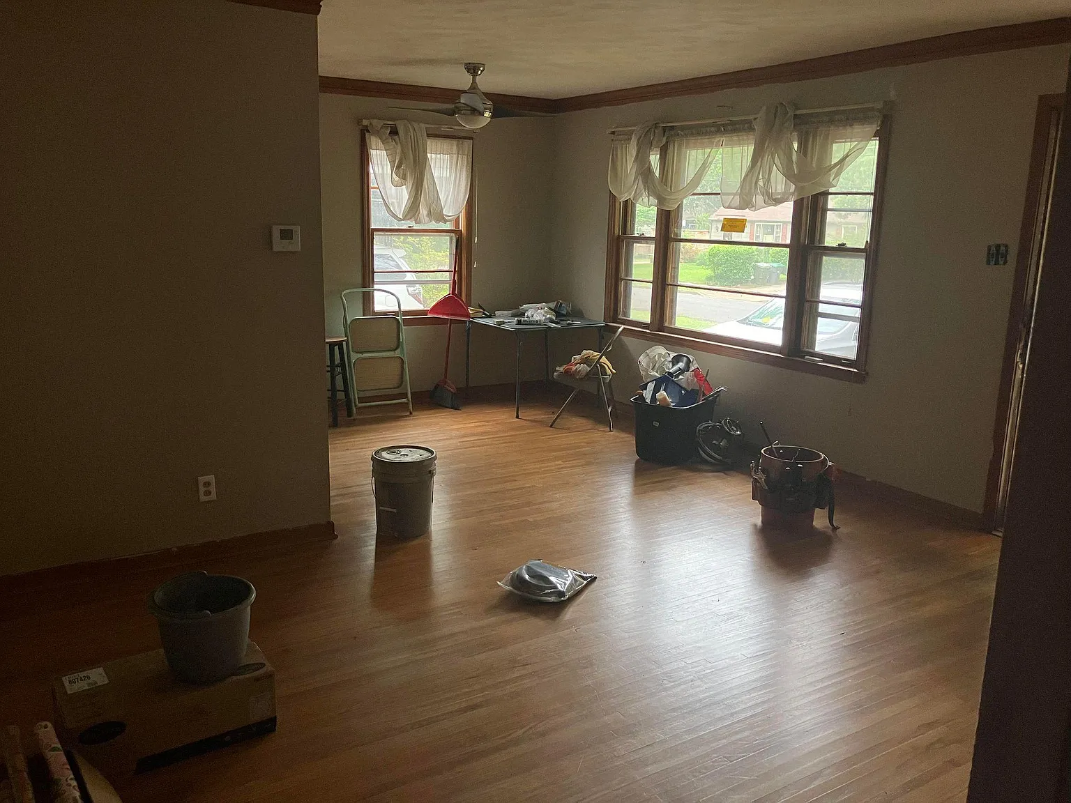 3 bed, 1.5 bath, 1030 sqft, $1,250 — Photo 3