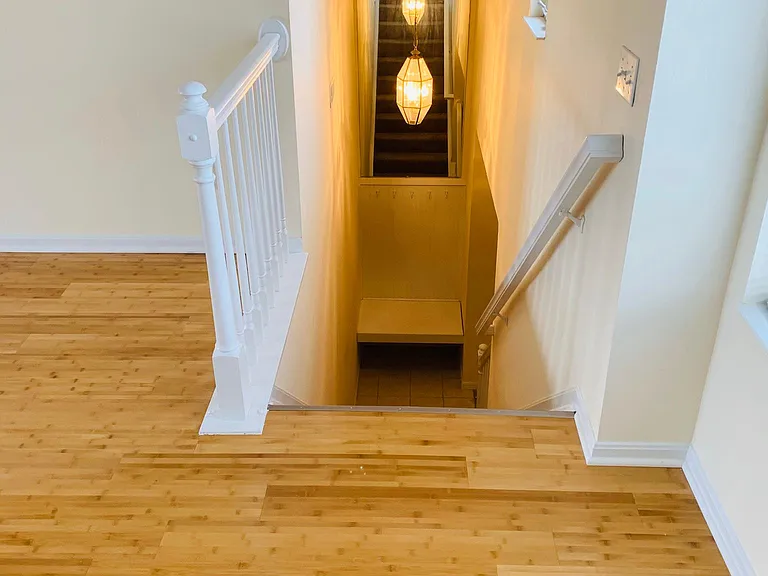 4612 Court Yard Dr — Photo 4