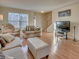 216 Quartz Ct, Warrington, PA 18976