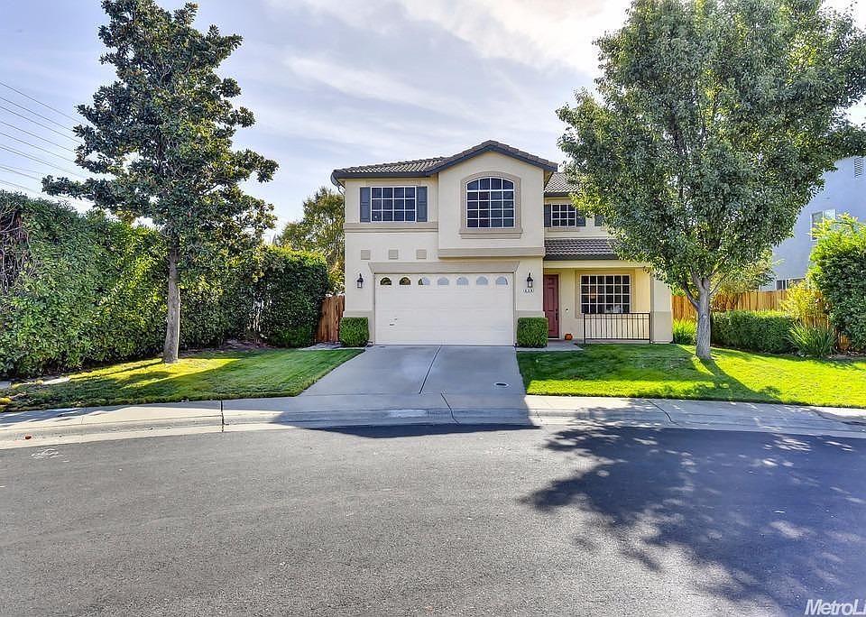 1st image of 656 Farridge Dr