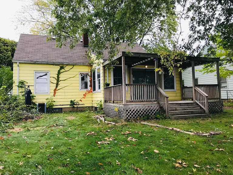 266 Hoover Dr — Photo 33